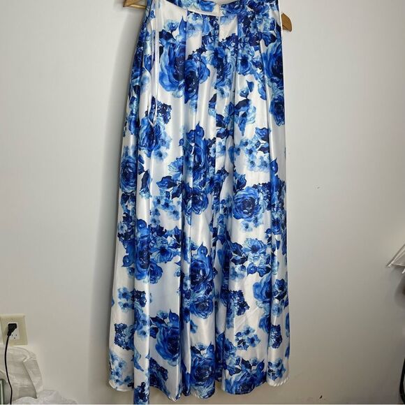NWT Jovani White Royal Blue Floral Two Piece 2 Event Prom Dress 4 Full Length - Picture 9 of 10